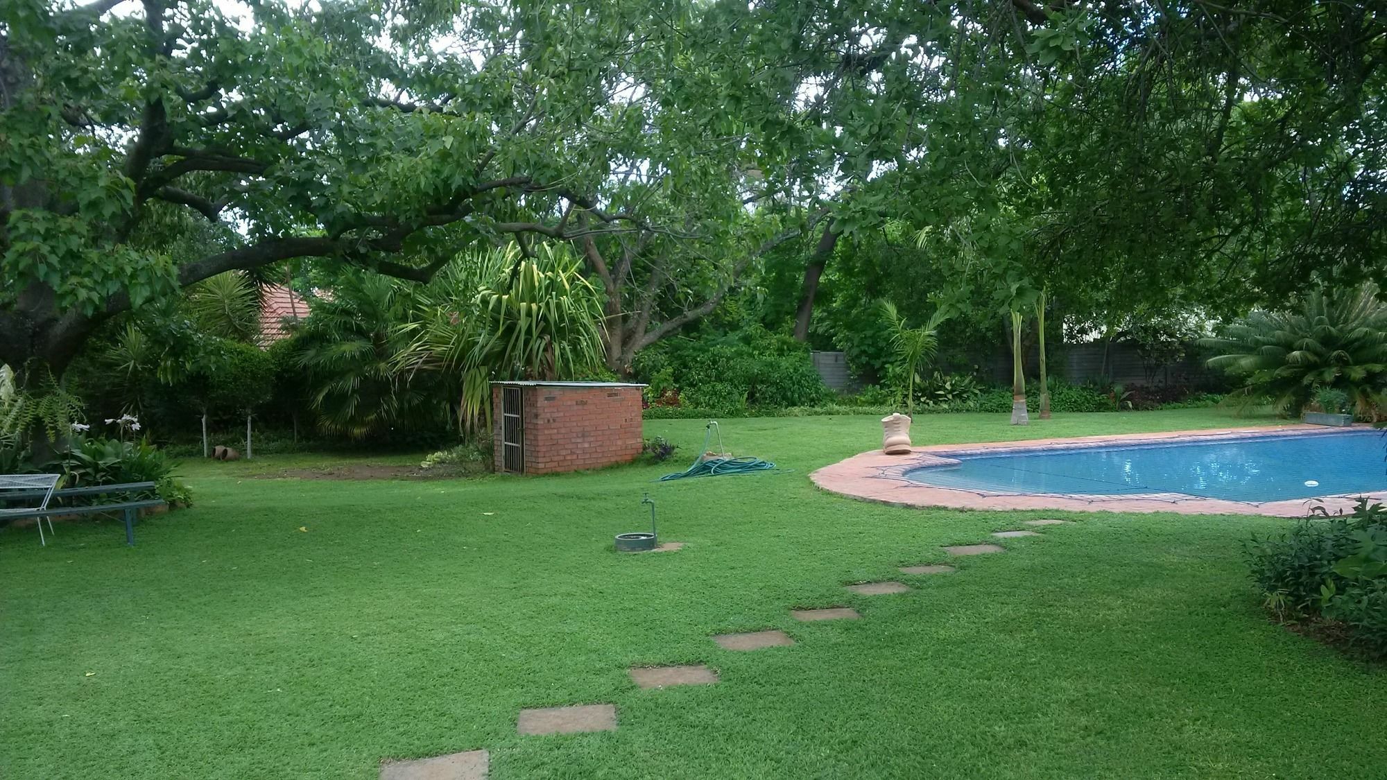 Hillside Manor Bulawayo Exterior foto